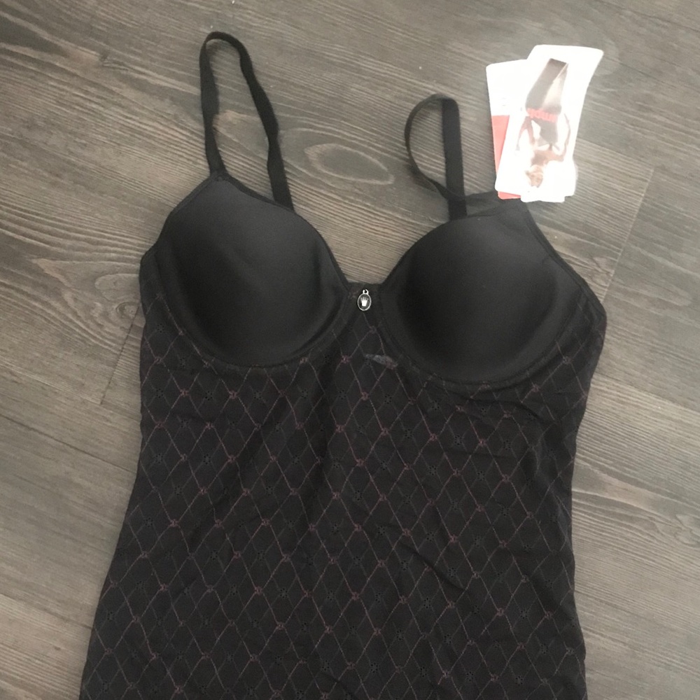 Shaping Triumph lingerie top